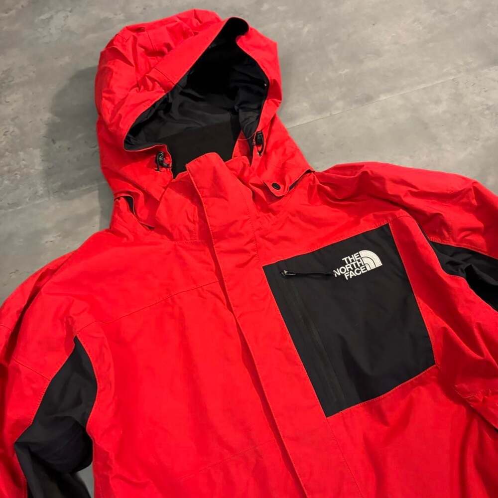 The North Face HyVent Ski Jacket Men's Large Red Black